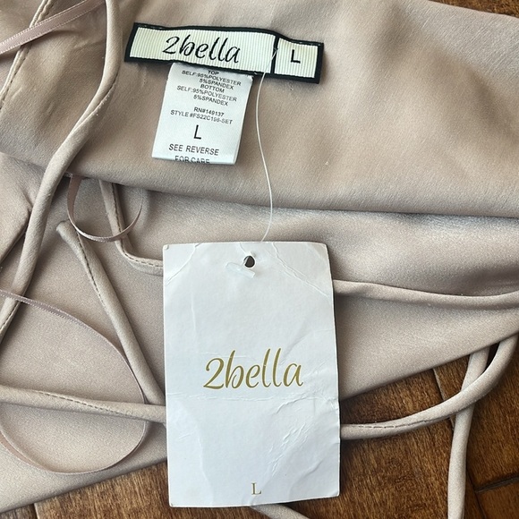 2bella Sausalito Drape Neck Tie Back Satin Tan Cropped Top Size L - Picture 6 of 6